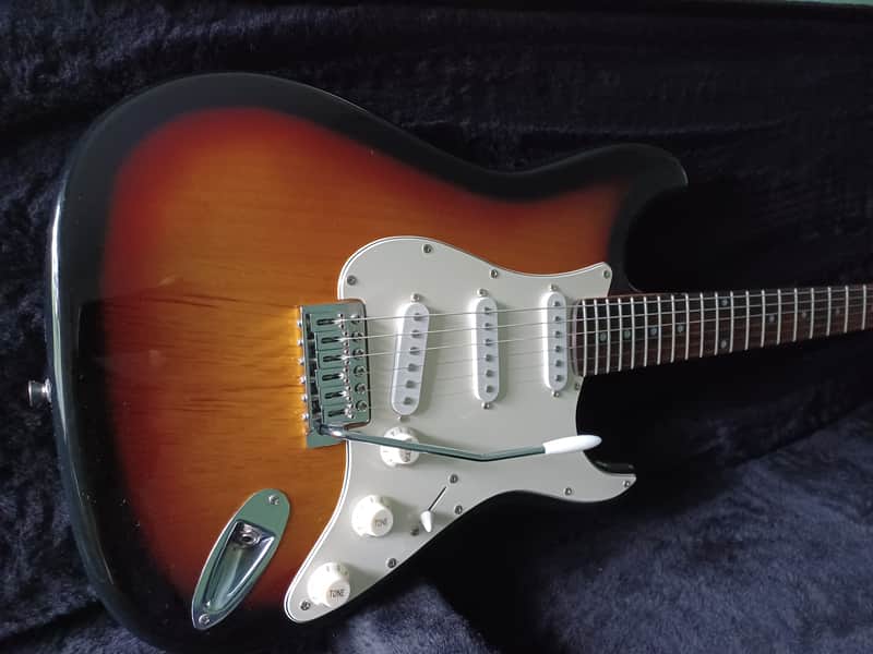 Squier Straocaster Strat 2000 - 2024 image 1