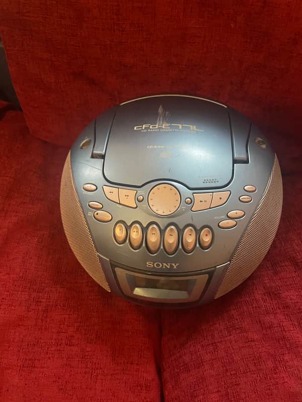 Sony E77L Vintage CD/ Cassette/ Radio Boom Box (2002) - Blue image 1