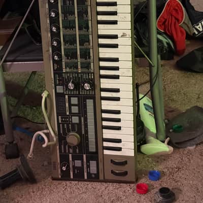 Korg MicroKORG 37-Key Synthesizer/Vocoder local pickup only 2002 - 2019 - Silver