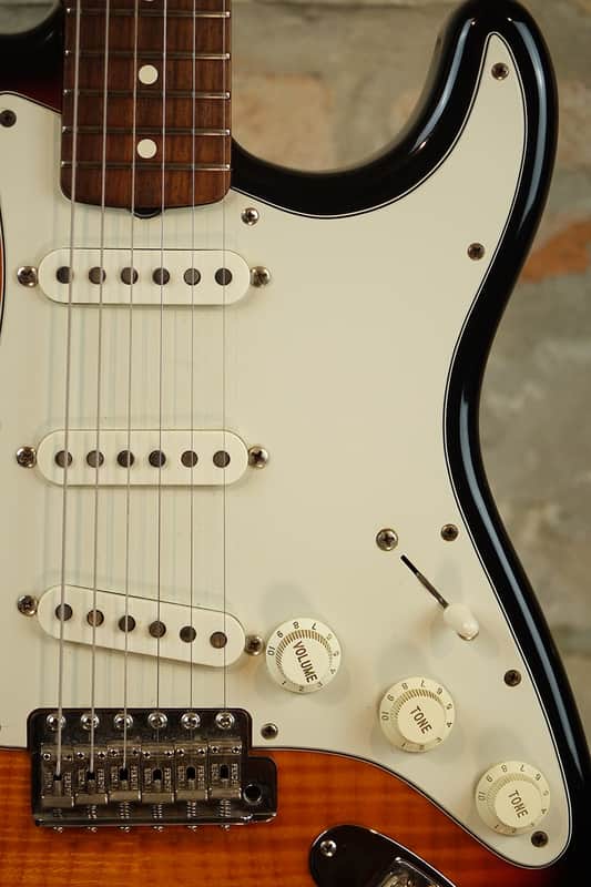 希少 Fender Custom Shop Stratocaster FMT FENDER CUSTOM SHOP Stratocaster FMT Custom '60 Reissue - 1995
