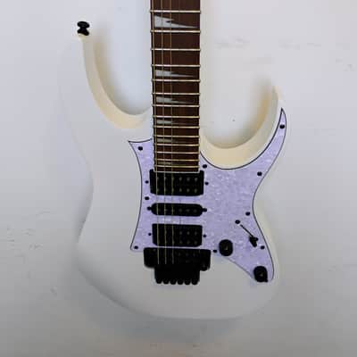 Ibanez RG450DXB-WH Standard - Jatoba Fretboard - 2018 - Present - White image 5