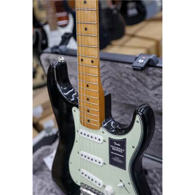 FENDER Vintera II Road Worn '60s Strat MN Black image 9