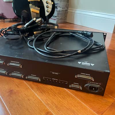 Avid XMON Surround Monitor Controller with breakout cable image 2