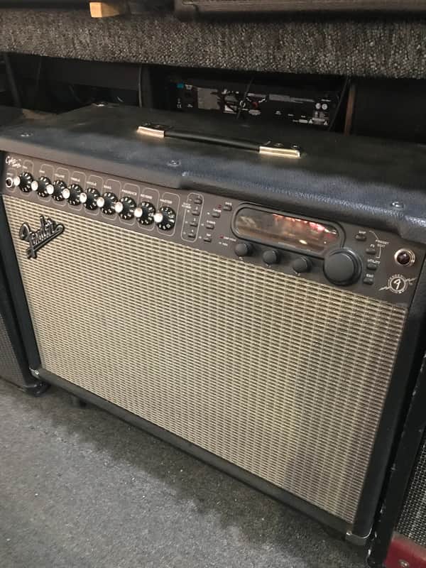Fender Cyber-Twin 2 x 65-Watt 2x12" Modeling Guitar Combo 2001 - 2004 - Black image 1