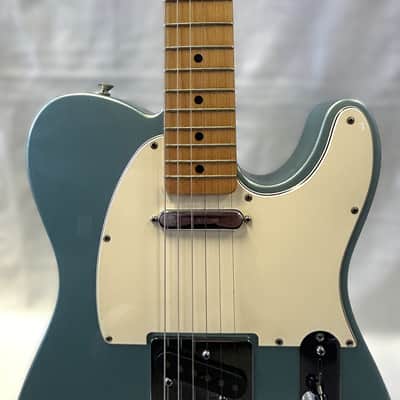 Fender Standard Telecaster - 2003 - Blue Agave image 3