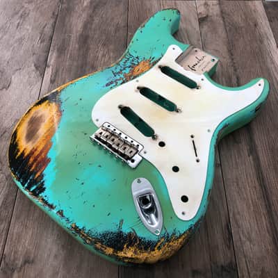 FRANCHIN Mercury guitar body Heavy Relic Aged Sea Foam Green over 3-Color Sunburst 100% Nitro Lacquer SSS Light-weight Poplar Stratocaster-Strat-S-Style Made in Italy - Stock piece #23420826 image 6