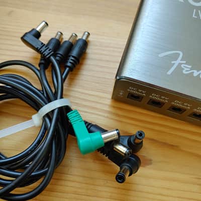 FENDER ENGINE ROOM LVL5 POWER SUPPLY PEDALS image 4