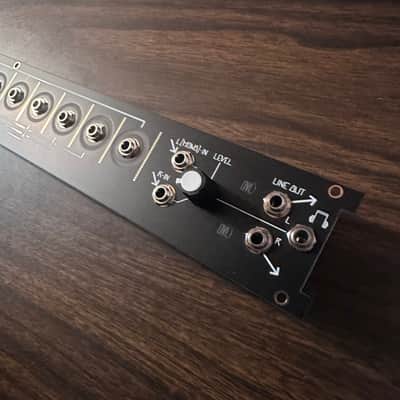 Make Noise 4 zone CV Bus mk2 2025 Eurorack 1u module black and gold image 4