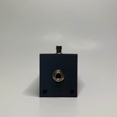 Profile-matching AUX switch for RJM (LT) - by PdLS image 3