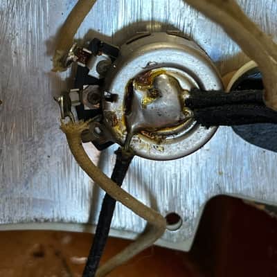 Fender STRATOCASTER 1963 - 3 TONE SUNBURST image 24
