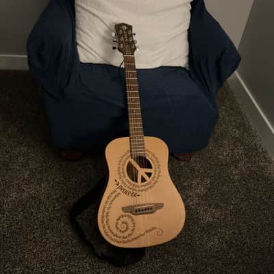 Applause by Ovation AE14-1 3-Color Sunburst w/ Chip-Board case