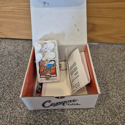 Electro-Harmonix Canyon 2017 - Present - White image 5