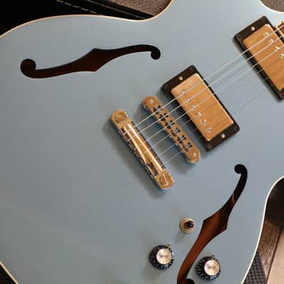 2015 Gibson Midtown Semi-Hollow Electric Guitar Pelham Blue + OHSC image 4