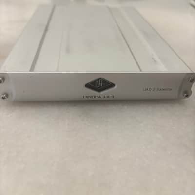 Universal Audio UAD-2 Satellite Firewire QUAD Core | Reverb