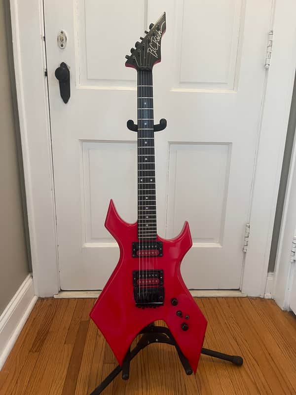 B.C. Rich Warlock 1980s - Red image 1
