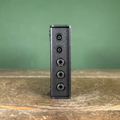 CIOKS 8 Expander Power Supply 2010s - Black image 4