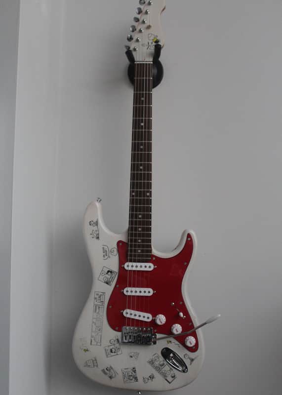 Peanuts Partscaster - Custom Build Stratocaster. With brand new gig bag image 1