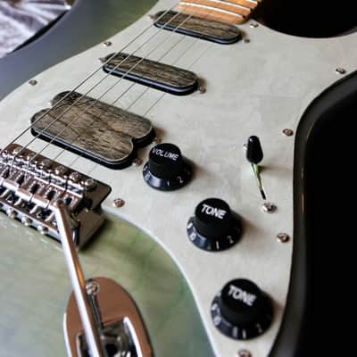 Build to Order GB Liuteria Traditional Strato pearl grey image 10