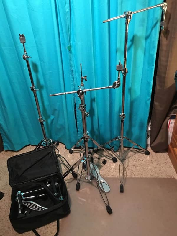 GIbraltar 5700 Series 5 Pc. Hardare Set - Chrome image 1