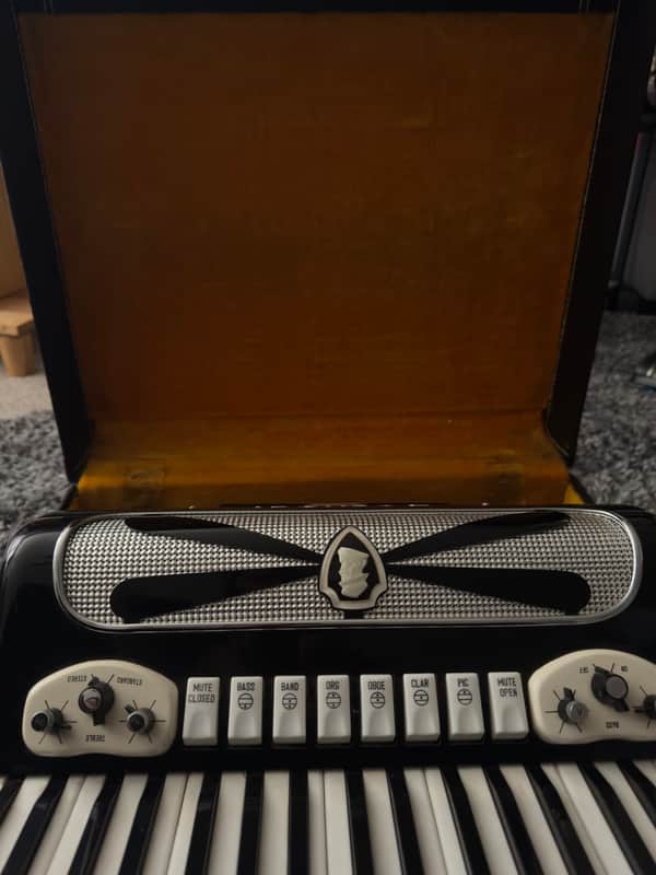 DaVinci Accordion CG12 Mid-60s to 70s - Black/white image 1