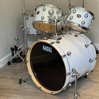 Natal Arcadia 5-Piece Drum Kit + 2× 20” UFO Low Volume Cymbals – White image 3