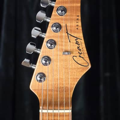 Cream T Astra Custom 2025 - Whiskerburst image 4