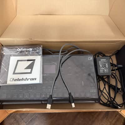 Elektron Octatrack MkII - with decksaver and original box image 6