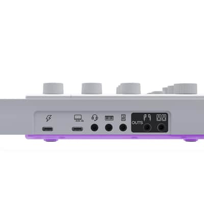 Mackie M-Caster Live Podcast Mixer (White) image 3