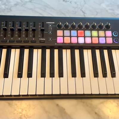 Novation Launchkey 49 MKII MIDI Keyboard Controller image 1