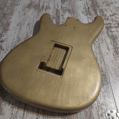 Ibanez Mij RS430 Roadstar II Deluxe Strat Style 1984 Refinished trans Gold Mist Birch Body Project Husk image 6