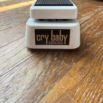 Dunlop GCB95W Limited Edition Cry Baby Wah 2012 - White Pearl image 2