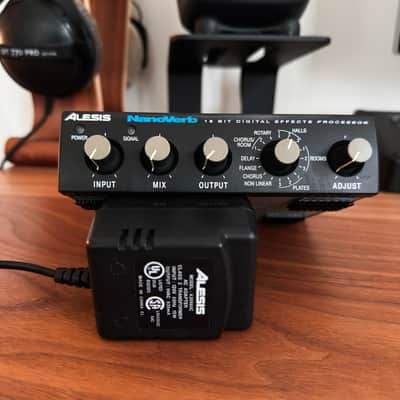 Alesis Nanoverb 18-Bit Digital Effects Processor | Reverb Canada