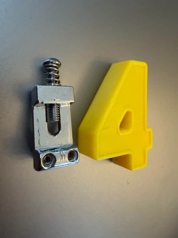 Fender Genuine cast saddles part nr 027037