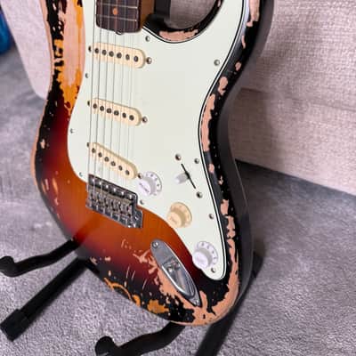 Fender Mike McCready Signature Stratocaster 3 Color Sunburst Relic image 11