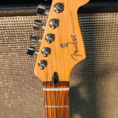 Fender Stratocaster 2022 Polaris White image 2