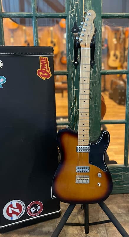 Fender Tele-Bration Cabronita Telecaster Electric Guitar 2 Tone Sunburst w/ Case