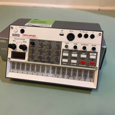 Korg Volca Sample Digital Sample Sequencer 2010s - White