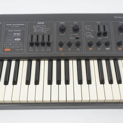 美品 Technics KN1000 シンセサイザー PCMキーボード 61鍵 Technics Kn1000