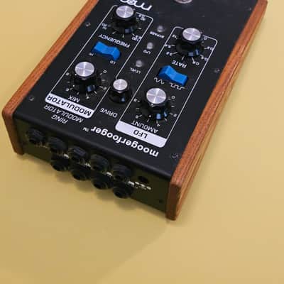 Moog MF-102 Moogerfooger Ring Modulator 1998 - 2018 - Black image 3