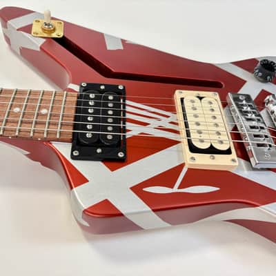 EVH Shark 2019 Burgundy/Silver Stripes image 10