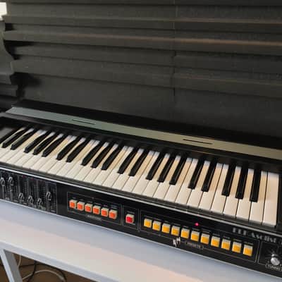 ELKA Soloist 505 monophonic Italian synth. ANALOG / Warm sound 70's / Moog Design image 3