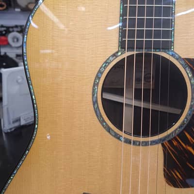 Taylor Custom Catch #4 C17e Grand Pacific Lutz Spruce/AA Indian Rosewood Acoustic-Electric Guitar Antique Blonde w/Hard Case 2024 image 5