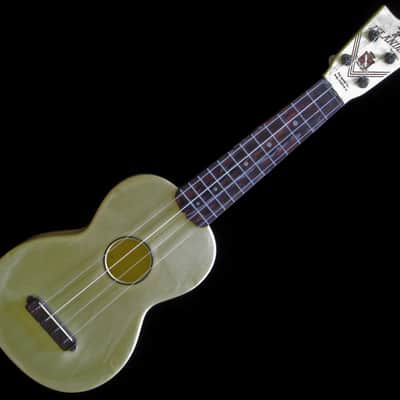 Islander Vintage Ukulele Designed by Mario Maccaferri Cream White image 1