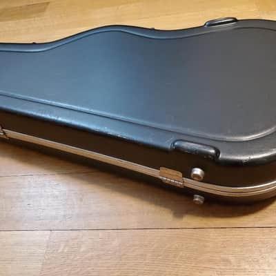 Fender Molded guitar case 2000's image 6