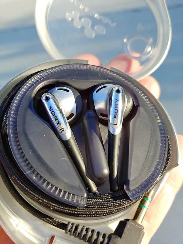 Sony MDR-ED31 LP  Dynamic Earphones image 1