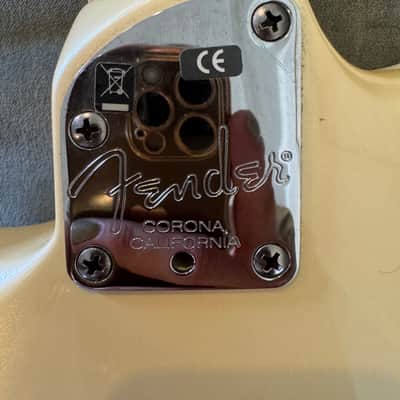 Fender American Deluxe Stratocaster with Rosewood Fretboard 2010 - Olympic Pearl with original case, papers, cords image 6
