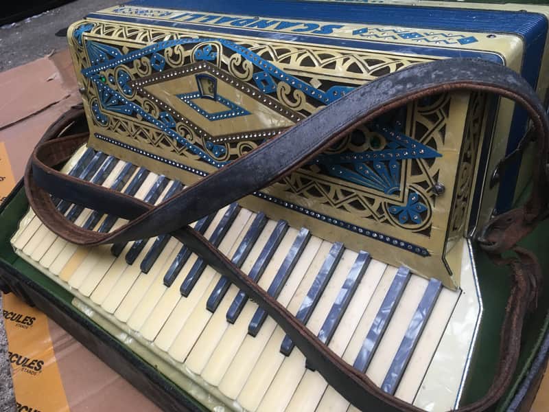 Scandalli Vibrante 3 120 Bass Accordion needing some TLC - Vintage/Antique. image 1