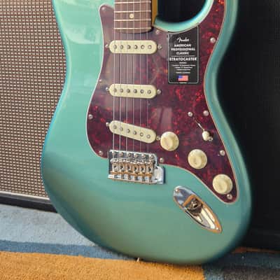 Fender American Professional Classic Stratocaster 2025 - Faded Sherwood Green Metallic image 4