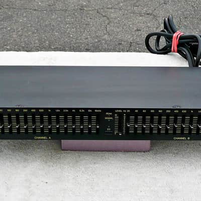 Buy used Yamaha GQ2015 ​Stereo Dual Channel 15-Band ​Graphic E​qualizer -​ PV MUSIC ​Pro Audio / Electronics Shop Inspected and Tested​ -  Works / Sounds Great​ - Very Good to Excellent Condition​ Yamaha EQ