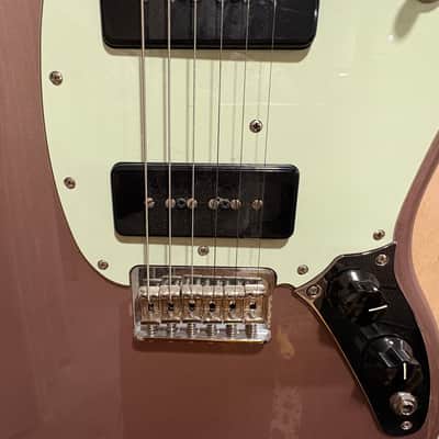 2020 Fender Player 90 Mustang Electric Guitar, Burgundy Mist Metallic, Pau Ferro Fingerboard MIM image 3